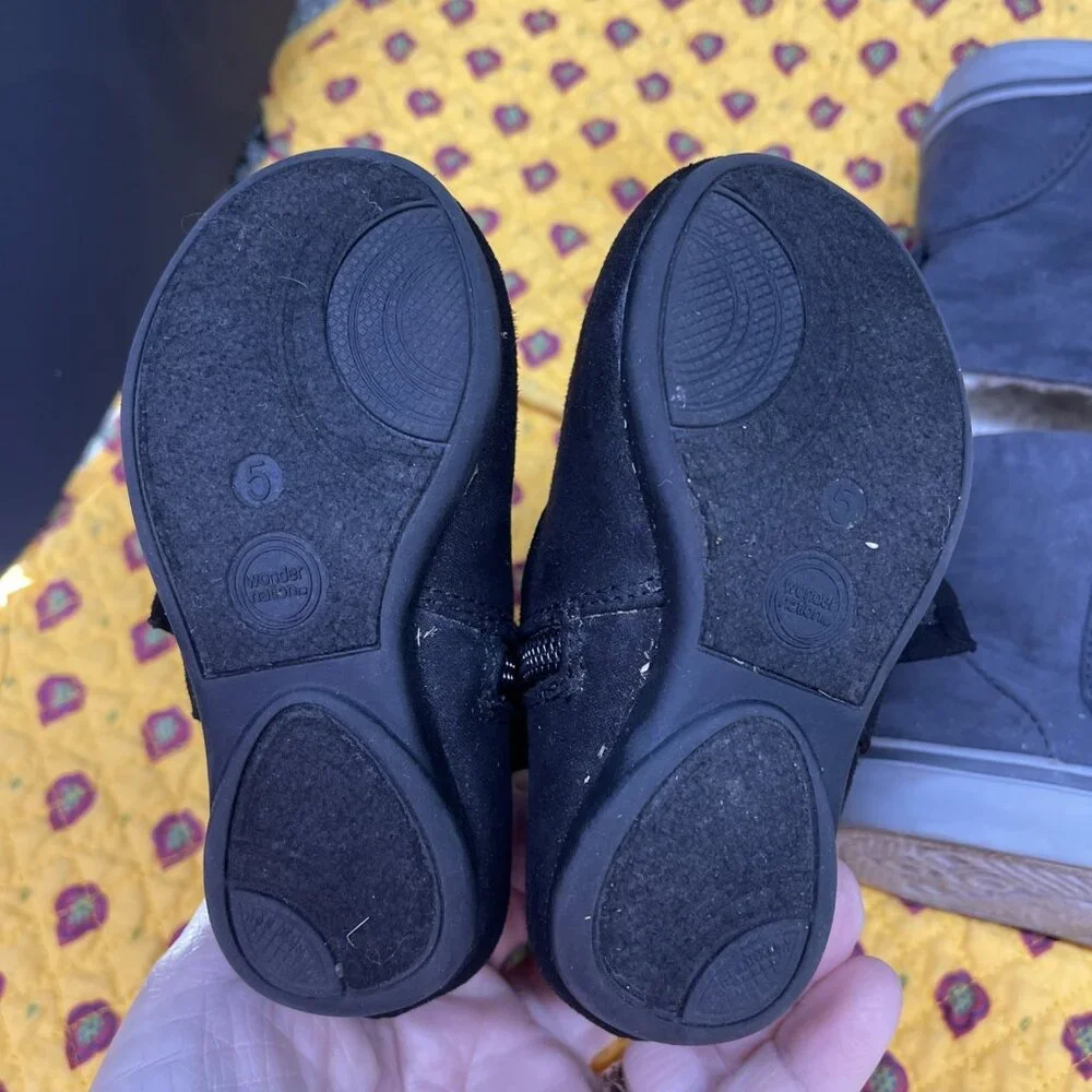 GYMBOREE ICE ALL-STAR GRAY SHERPA LINED SUEDE BOOT Sz7 AND Wonderful Nation Sz 5